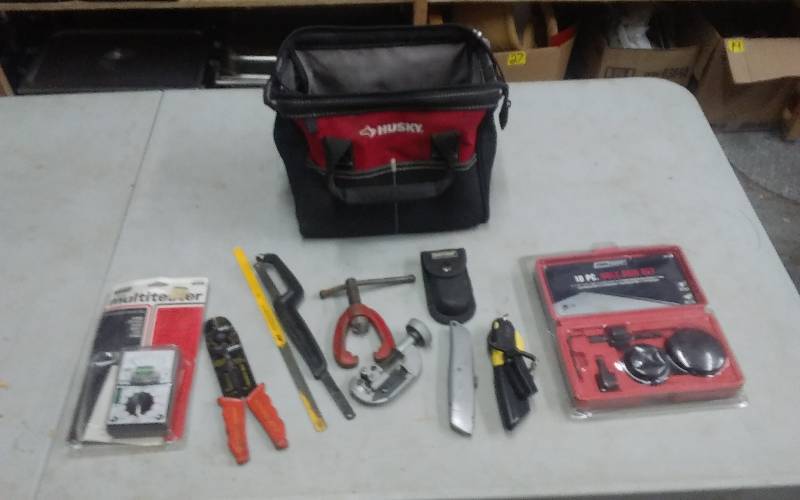 Husky Tool Bag, New 10 Piece Hole Saw Kit, Craftsman Utility Knife & Misc Hand Tools