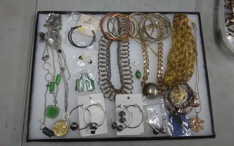 Assorted Jewelry