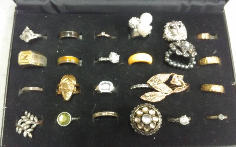 Assorted Jewelry