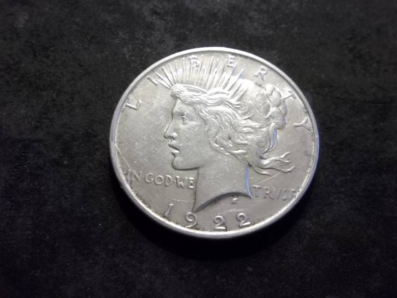 1922 D  Silver Peace Dollar
