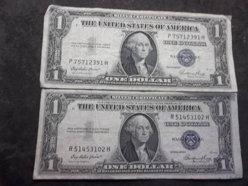 2 US One Dollar Silver Certificates 1935E Series