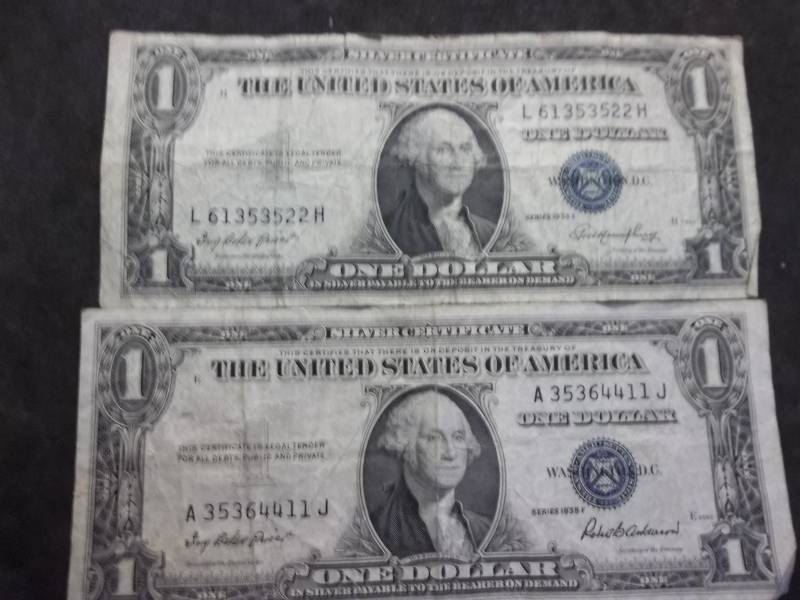 2 US One Dollar Silver Certificates 1935E & 1935F Series