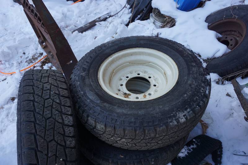lot 10 image: Set of - 4  Hercules Terra Trac ATII Skid Loader Tires and Rims