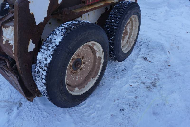 lot 9 image: Set of - 4 Dyna Trac Skid Loader Tires and Rims