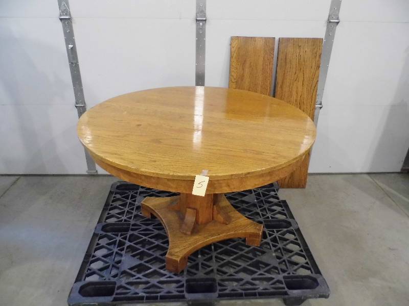 Oak Pedestal Table