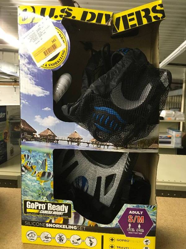 lot 341 image: US DIVERS ADULT SNORKEL, SIZE ADULT SM, MSRP $39.99