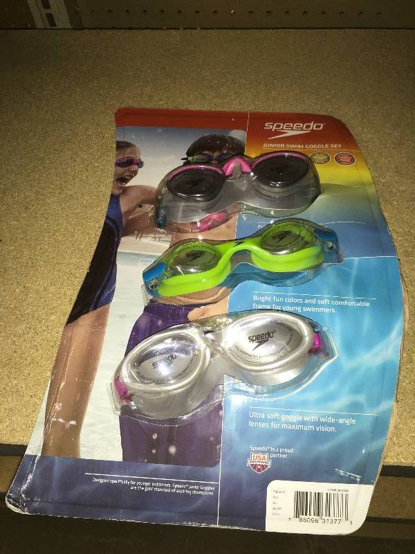 lot 375 image: SPEEDO YOUTH GOGGLES 3PK, MSRP $13.99