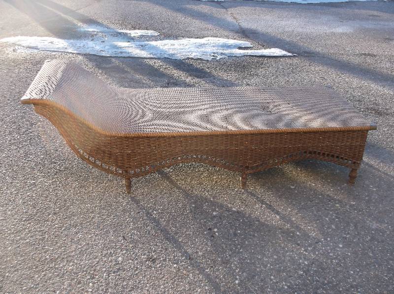 Chaise Lounge