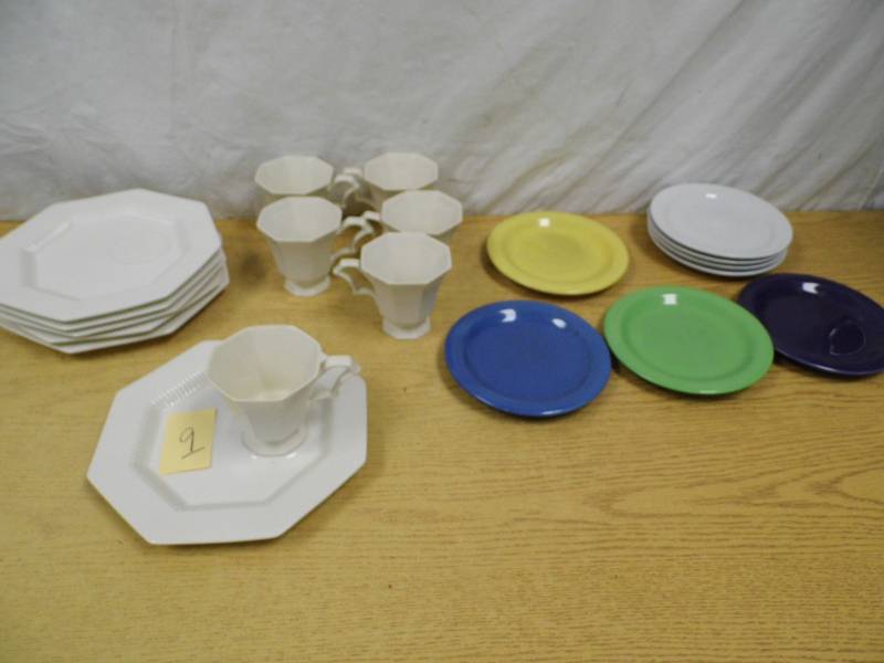 lot 9 image: Dishes