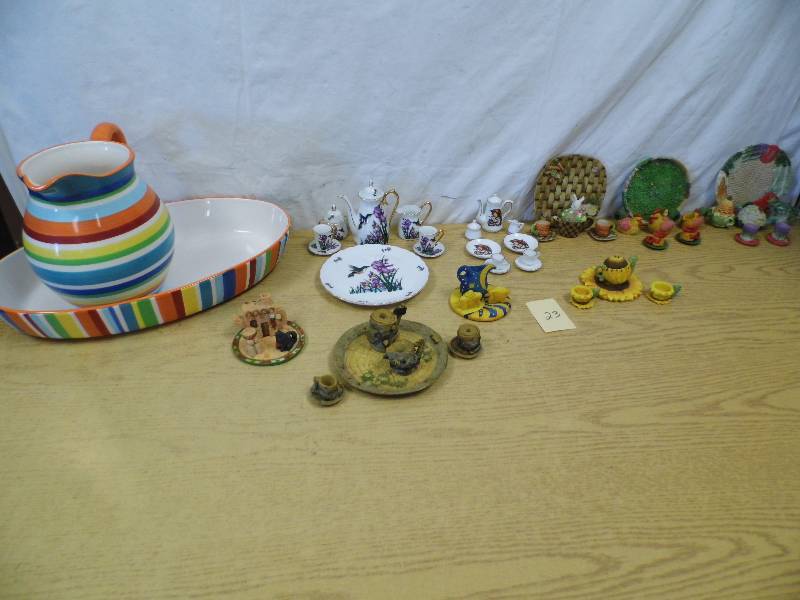 lot 23 image: Miniature Tea Sets