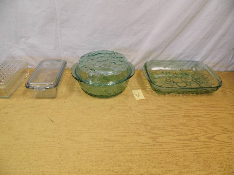 lot 35 image: Glass Containers - Cookware