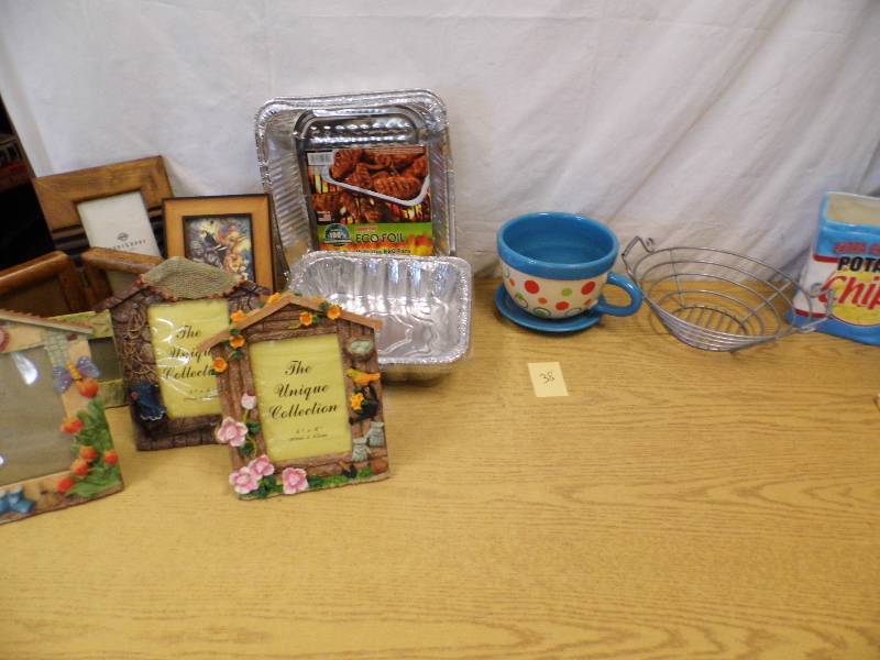 lot 38 image: Frames - Household
