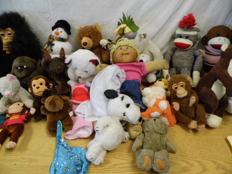 lot 50 image: Stuffed Animals