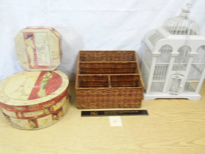 lot 61 image: Bird Cage - Boxes - Organizers