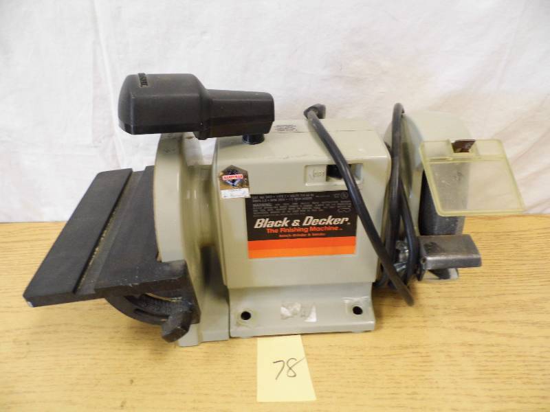 lot 78 image: Black & Decker Finishing Machine