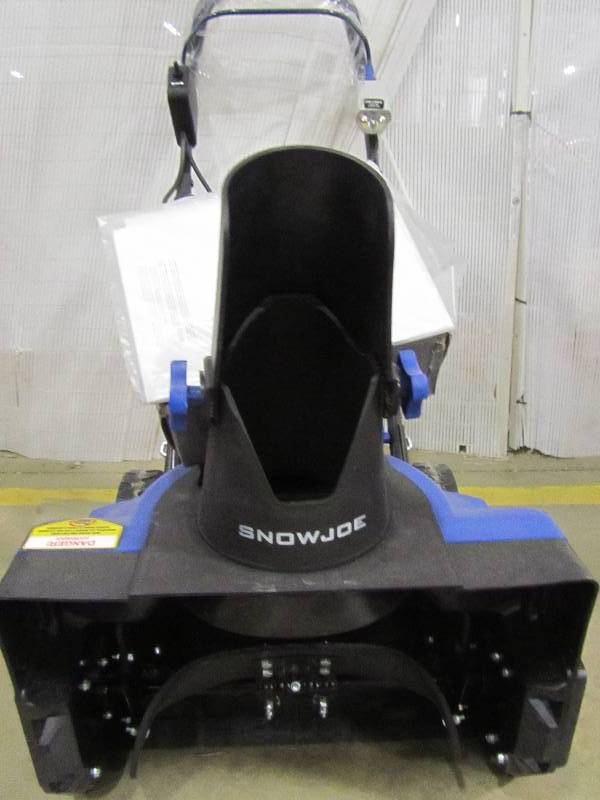 lot 3 image: Snow Joe iON 40-Volt 18 in. Cordless Brushless Electric Snow Blower with Rechargeable EcoSharp 4-Amp Lithium-Ion Battery