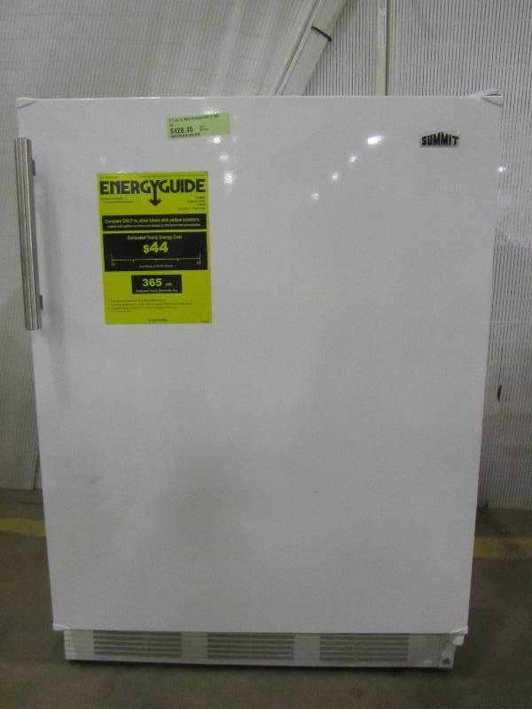 lot 38 image: Summit Appliance 5.1 cu. ft. Mini Refrigerator in White