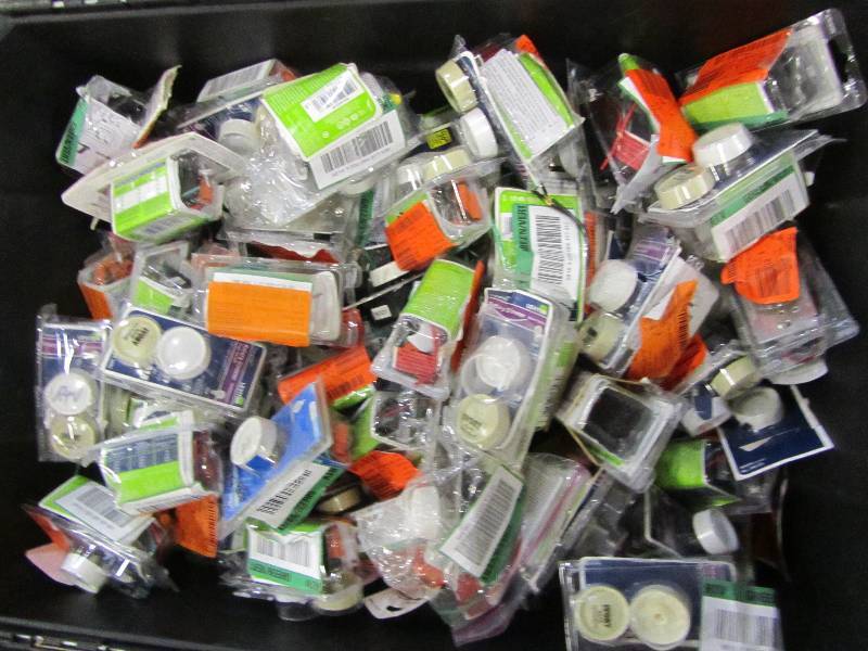 lot 69 image: 1 tote of rotatory dimmers