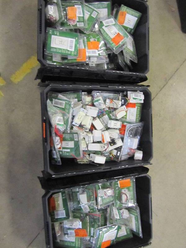lot 70 image: 3 totes of fan controllersdimmers