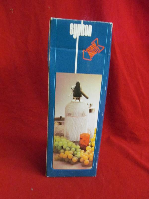 lot 2 image: Mesh soda Syphon