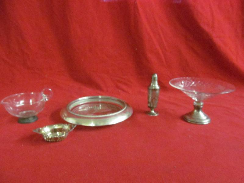 lot 9 image: sterling silver glass items