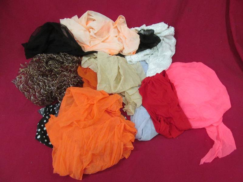 lot 49 image: sheer material