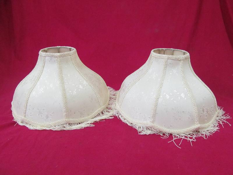 lot 88 image: vintage lamp shades