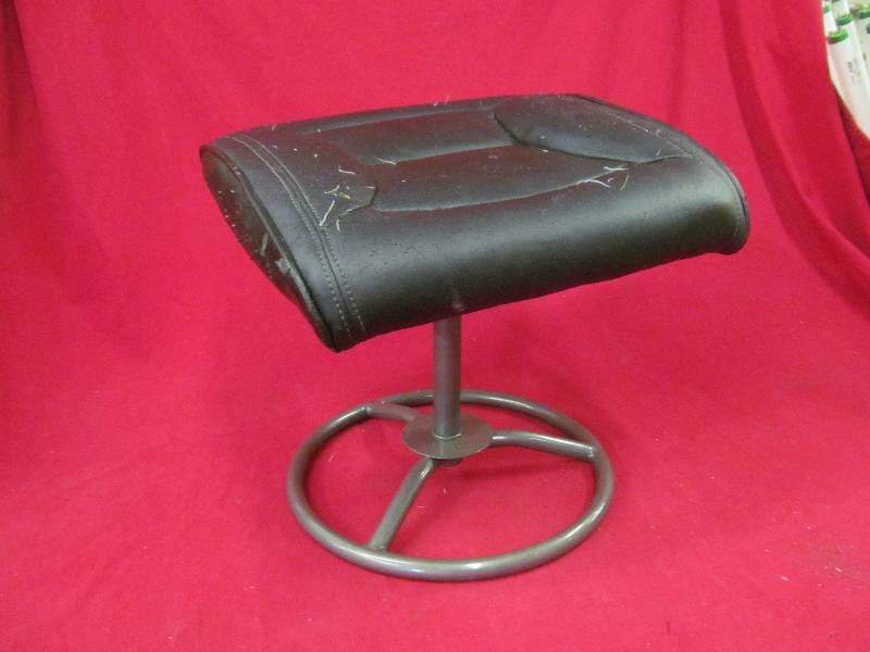 lot 116 image: Ergonomics office chair