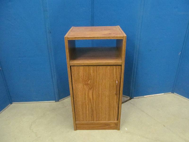 lot 124 image: telephone table