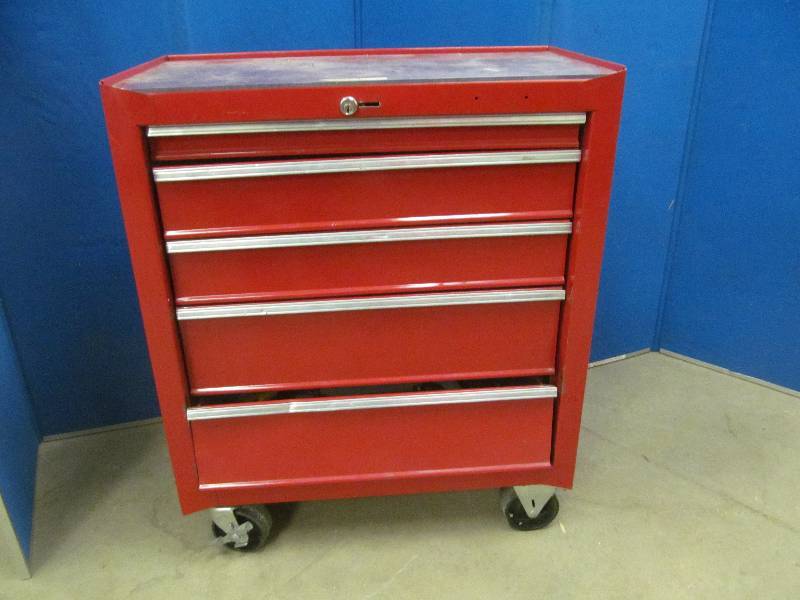 lot 126 image: tool chest