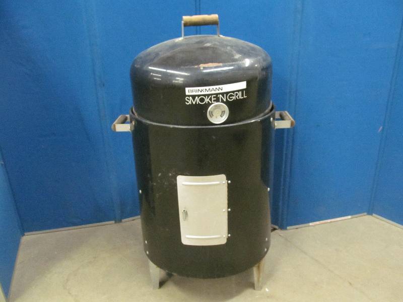 lot 128 image: Brinkman Smoke N Grill