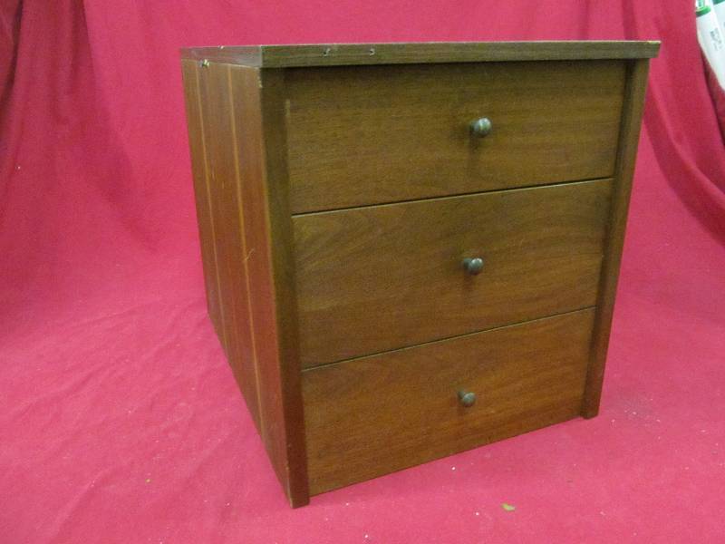 lot 132 image: night stand