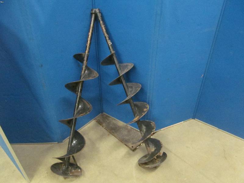 lot 136 image: ice auger extensions