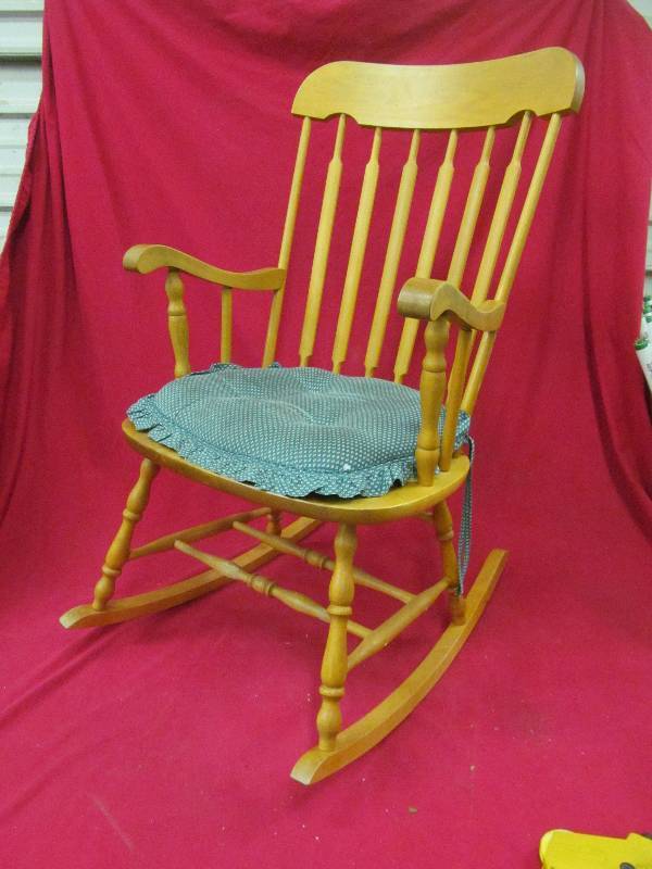 lot 140 image: rocker