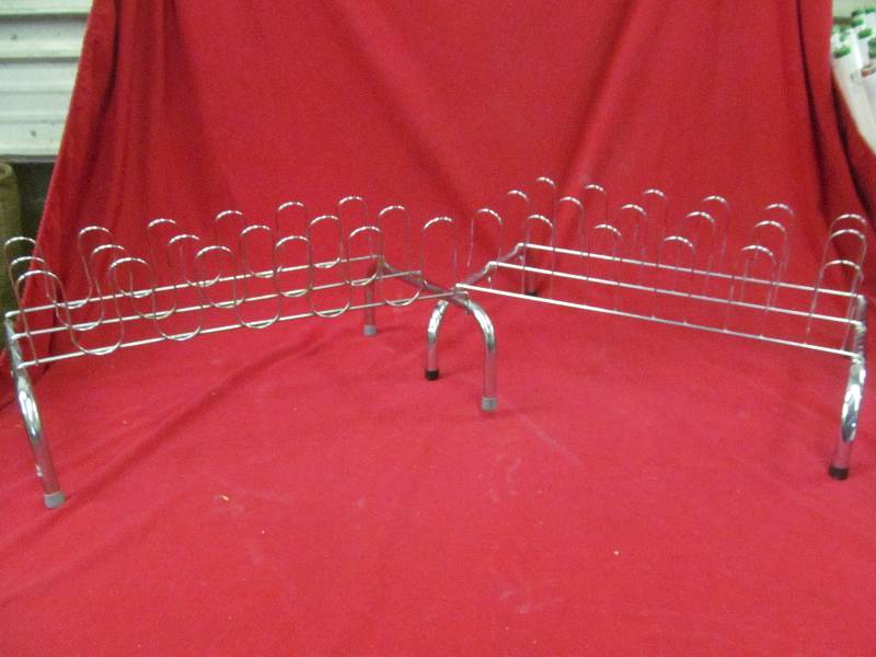 lot 202 image: shoe racks