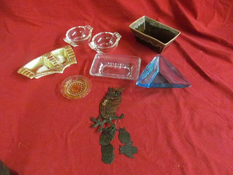 lot 220 image: ashtrays, flower pot, wind chime