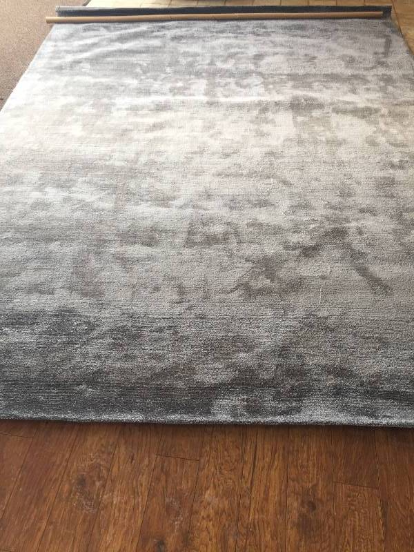 New 8x12 area rug nuloom