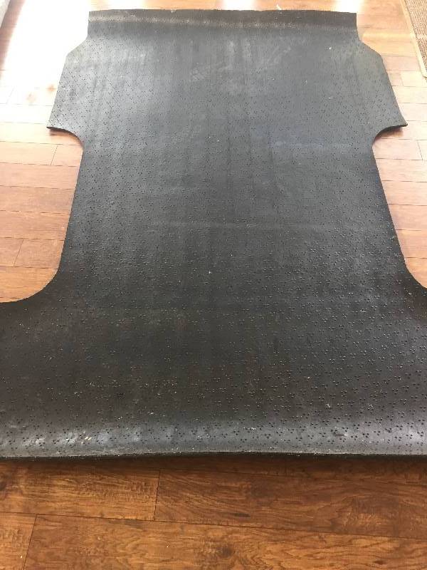 New, Dee Zee DZ87012 Rubber Bed Mat