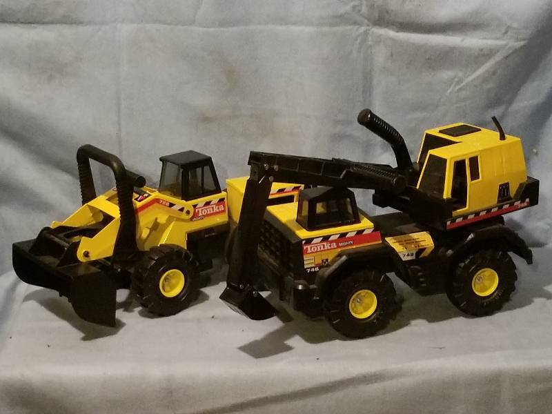 TONKA TRUCKS
