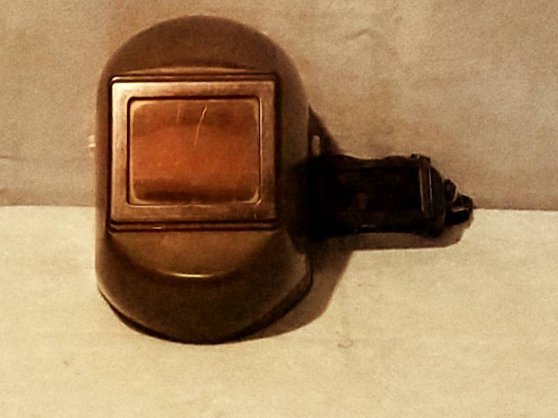 WELDING SHIELD AND MASK