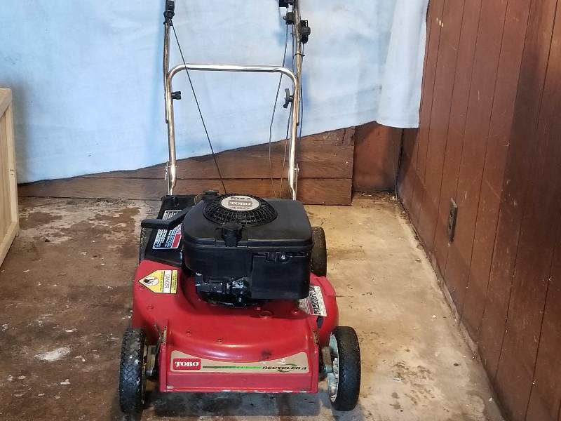 TORO LAWN MOWER