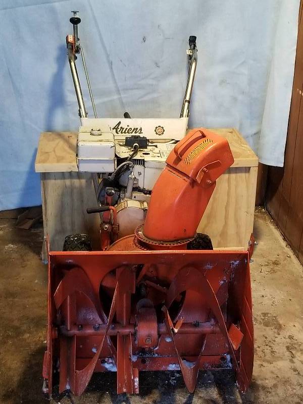 ARIENS SNOWBLOWER