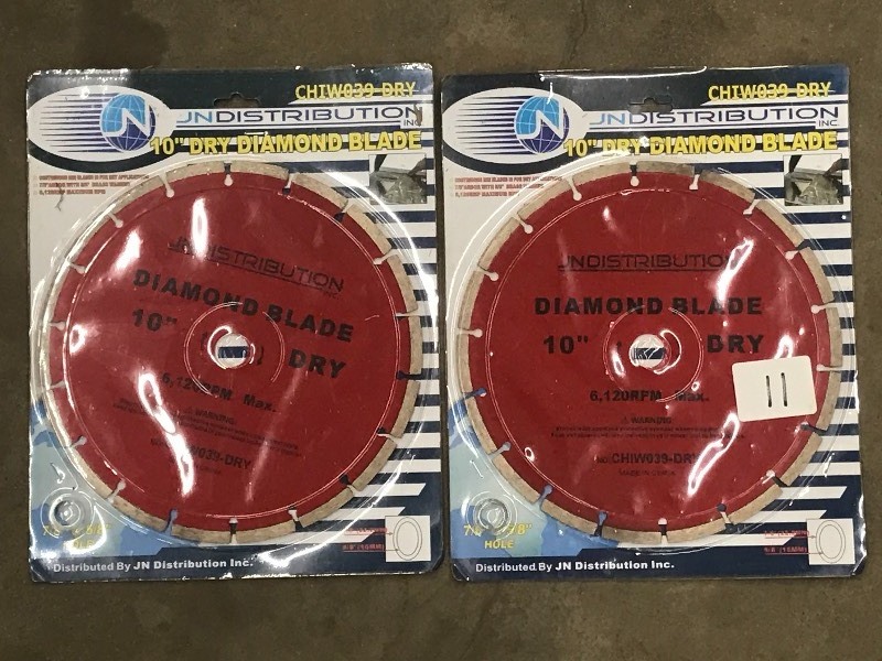 lot 11 image: (2) Saw Blades