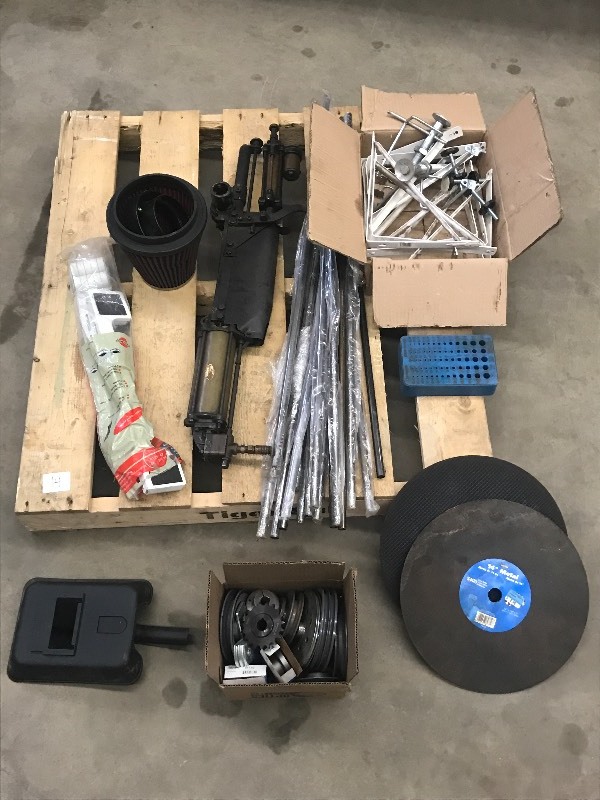 lot 14 image: Deck Rails, Shelf Brackets, Pneumatic Actuator, Gears & Pullies, Etc