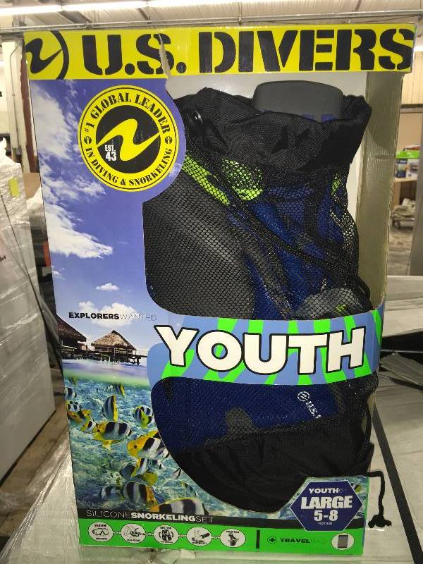 lot 419 image: US DIVERS YOUTH SNORKEL, MSRP $29.99