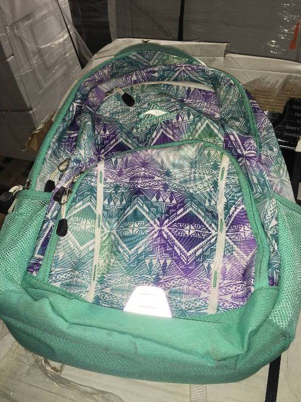 lot 406 image: HIGH SIERRA RIP RAP PACK, MSRP $19.99