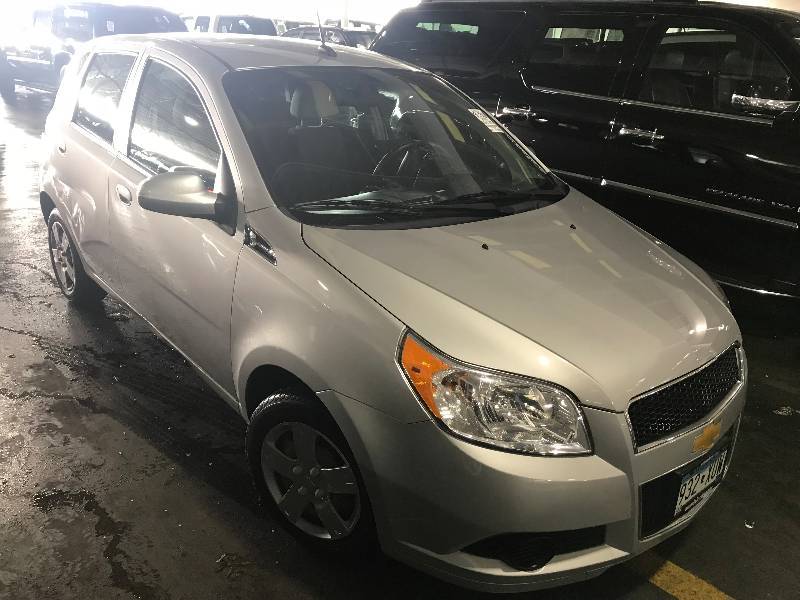 lot 4 image: 2010 Chevrolet Aveo LS