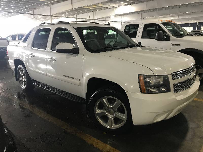 lot 16 image: 2007 Chevrolet Avalanche 1LT 4x4