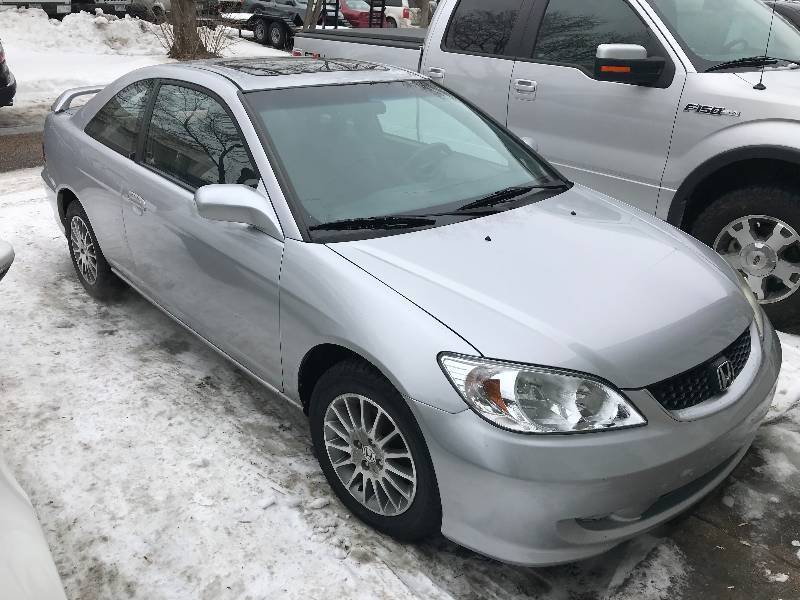 lot 19 image: 2005 Honda Civic EX Special Edition
