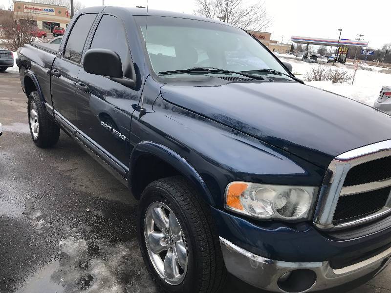 lot 22 image: 2002 Dodge Ram Crew Cab 4x4